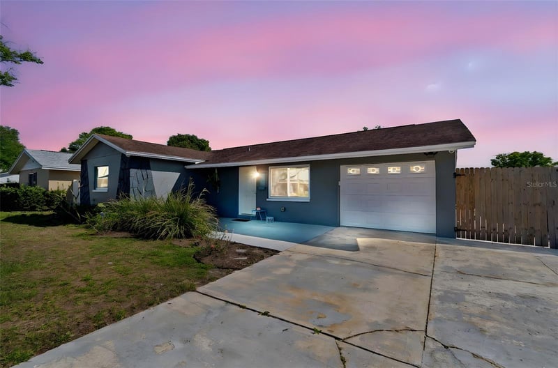 6882 62nd Ave, Pinellas Park, FL 33781