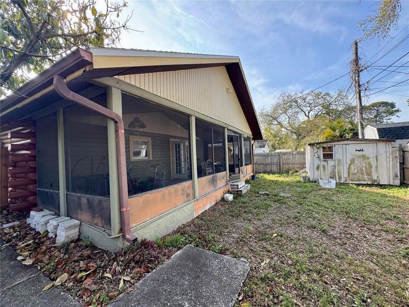 6700 67th Ln, Pinellas Park, FL 33781