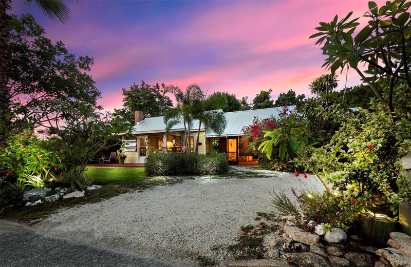 7030 Poinsettia Ave, Longboat Key, FL 34228