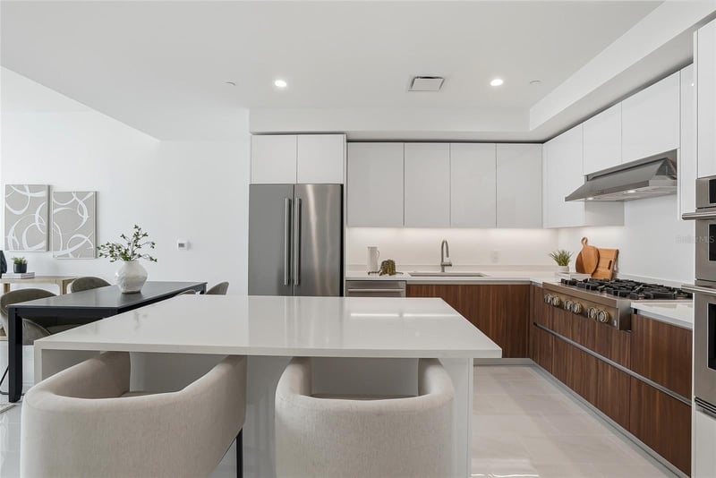 400 Central Ave #2008, St Petersburg, FL 33701