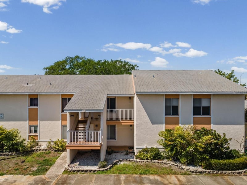 9940 7th Way #204, St Petersburg, FL 33702