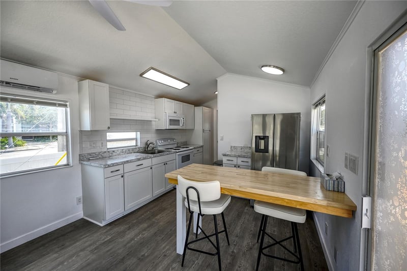6720 Park Blvd #1, Pinellas Park, FL 33781