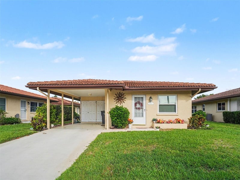 6608 Auburn Ave, Bradenton, FL 34207