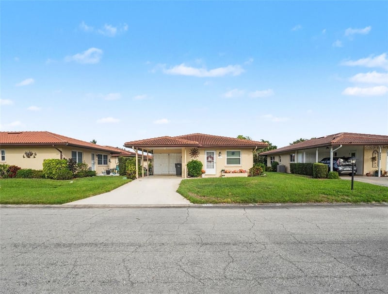 6608 Auburn Ave, Bradenton, FL 34207