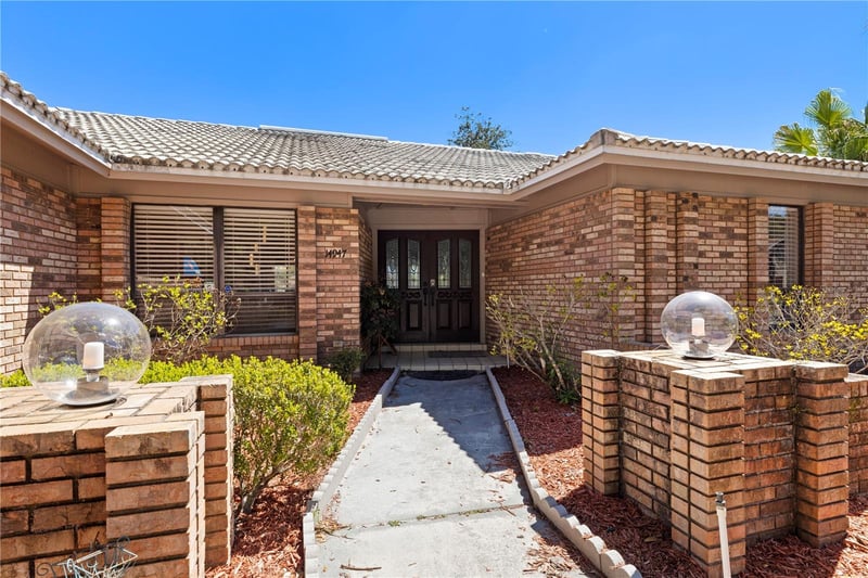 14947 Lake Forest Dr, Lutz, FL 33559