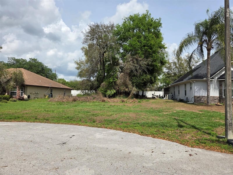 Kelly Lynn Ct, Zephyrhills, FL 33541