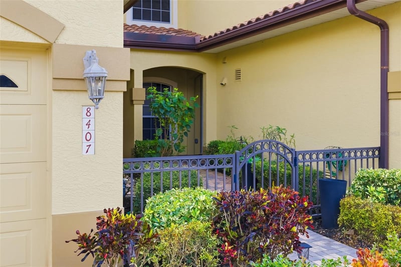 8407 Miramar Way, Lakewood Ranch, FL 34202