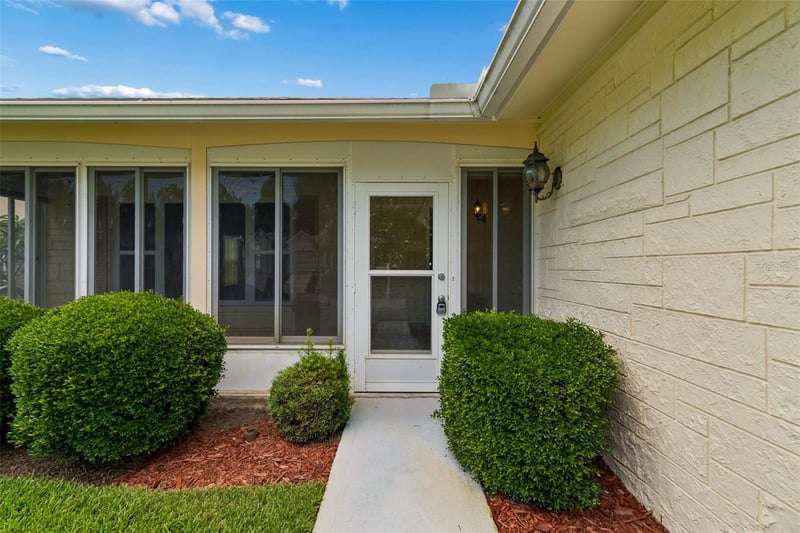 8105 Casuarina Dr, Port Richey, FL 34668
