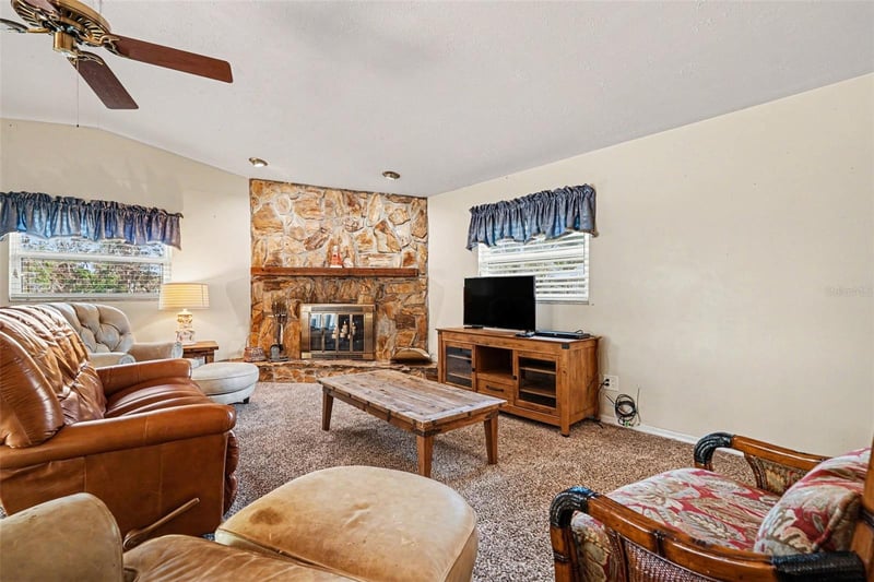 3315 Las Brisas Dr, Riverview, FL 33578