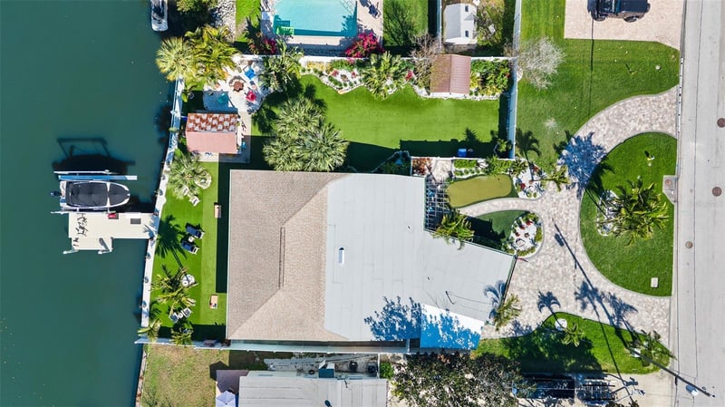 1567 Delaware Ave, St Petersburg, FL 33703