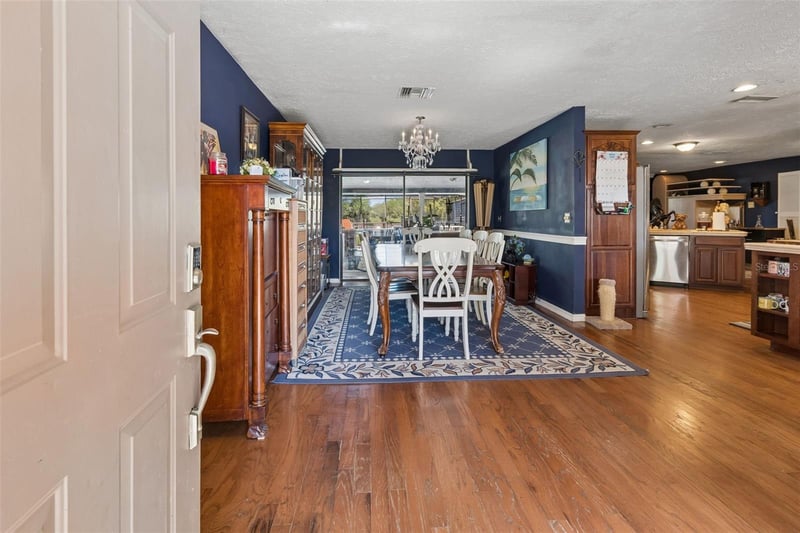 5059 Bernadette Dr, Zephyrhills, FL 33541