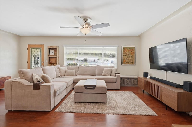 5665 34th Ave, St Petersburg, FL 33710