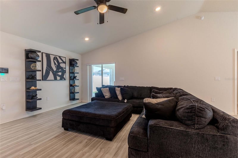 6896 Pebblebrooke Way, Zephyrhills, FL 33541
