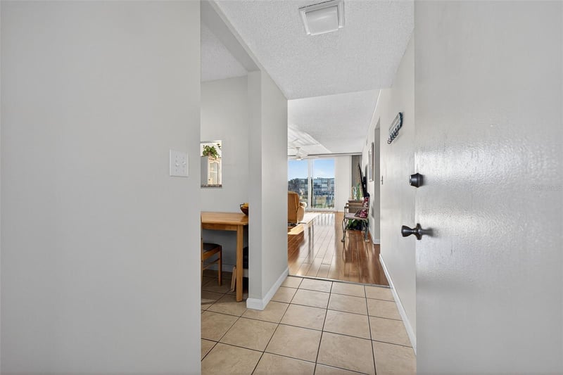 7625 Sun Island Dr #207, South Pasadena, FL 33707