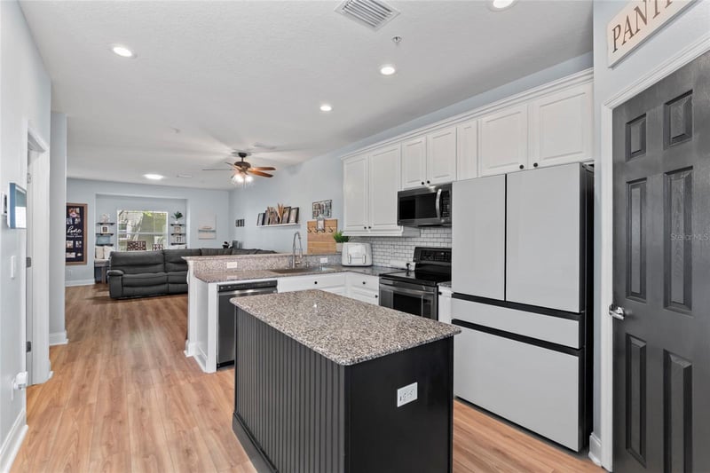 7240 102nd Ln, Seminole, FL 33772