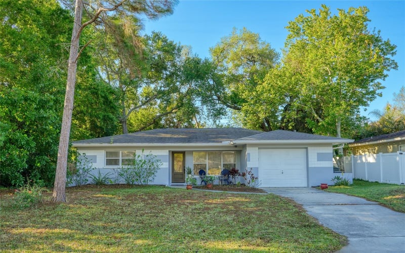 1355 Sage Dr, Dunedin, FL 34698