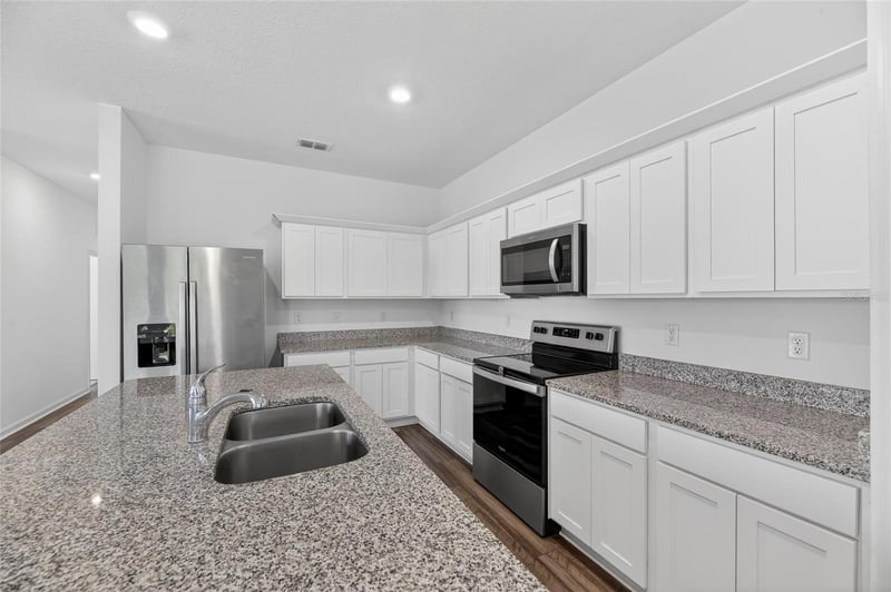 1363 Anchor Bend Dr, Ruskin, FL 33570