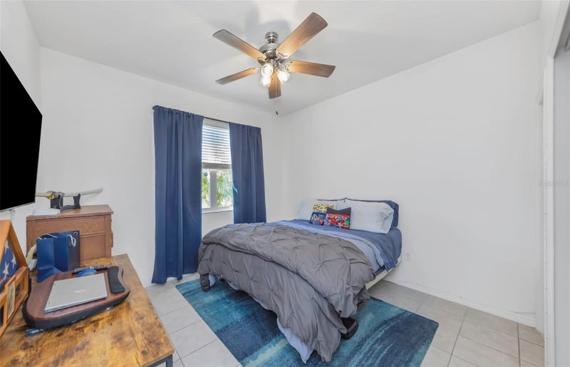 3912 Reflection Dock Dr, Seffner, FL 33584