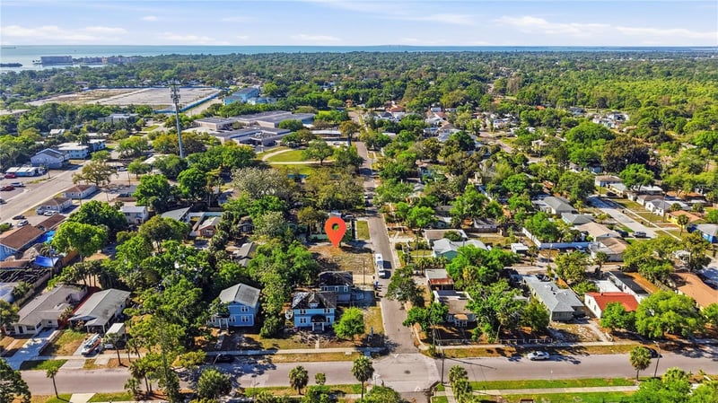 3820 7th St, St Petersburg, FL 33705