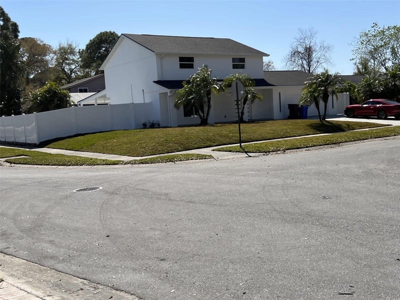 7513 Summerbridge Dr, Tampa, FL 33634