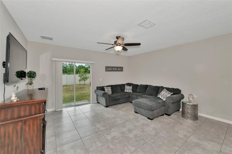 17009 Peaceful Valley Dr, Wimauma, FL 33598