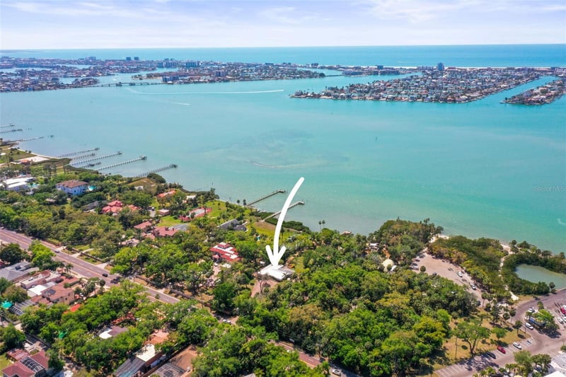 1600 Park St, St Petersburg, FL 33710