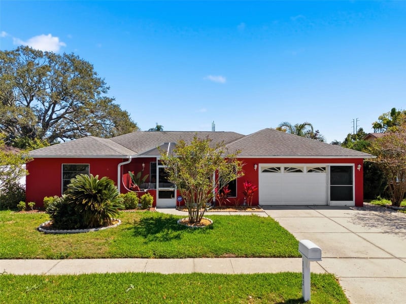 1102 Springtime Dr, Holiday, FL 34691