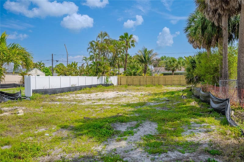 516 78th Ave, St Pete Beach, FL 33706