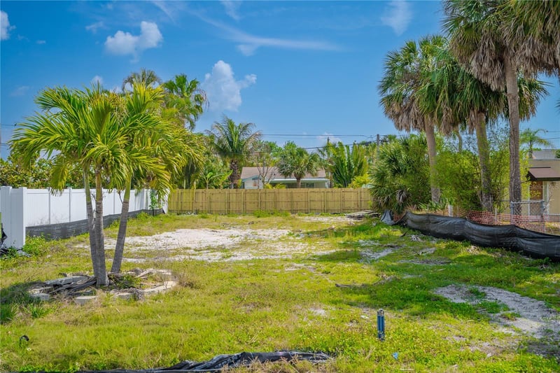 516 78th Ave, St Pete Beach, FL 33706