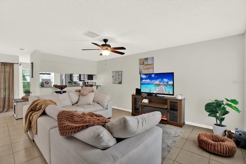 5844 Red Cedar Ln, Tampa, FL 33625