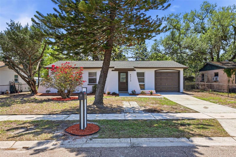 6312 Lansdale Cir, Tampa, FL 33616