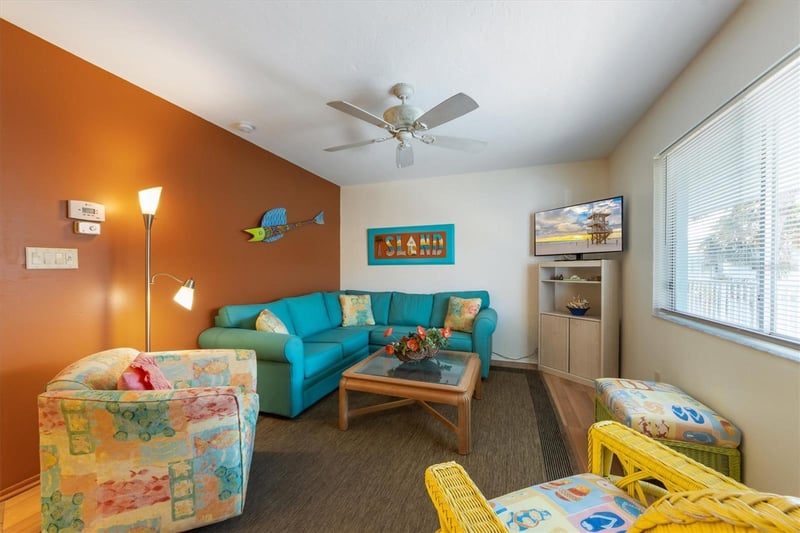 117 7th St #35, Bradenton Beach, FL 34217