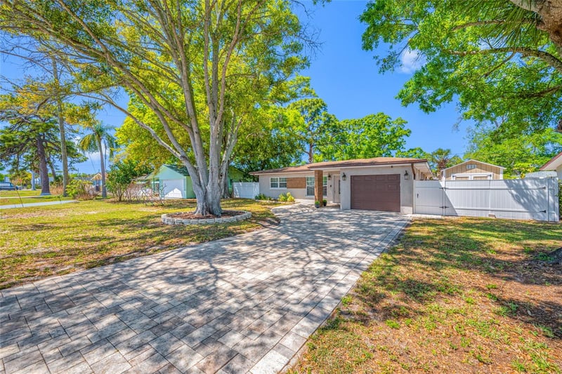 2212 Coachman Rd, Clearwater, FL 33765