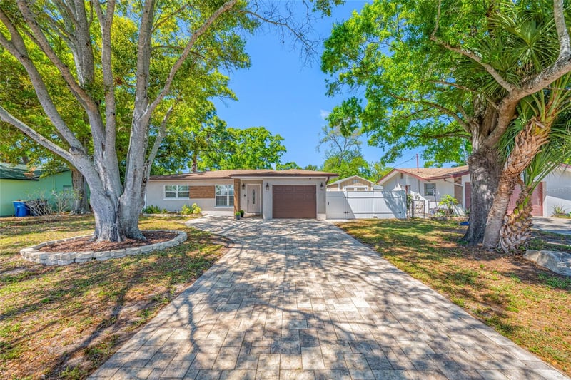 2212 Coachman Rd, Clearwater, FL 33765