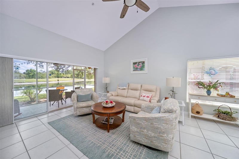 7667 Sweetbay Cir #11-102, Bradenton, FL 34203