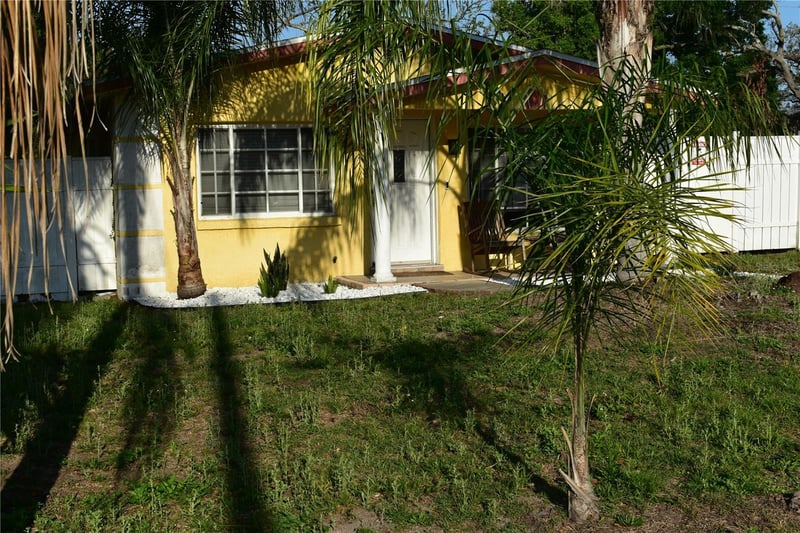 10004 23rd St, Tampa, FL 33612