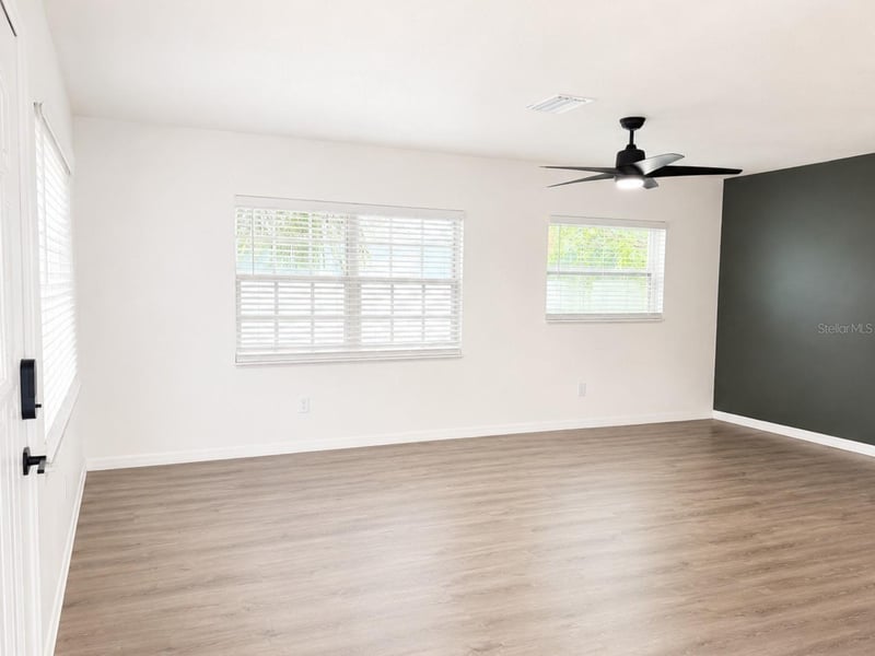 10004 23rd St, Tampa, FL 33612