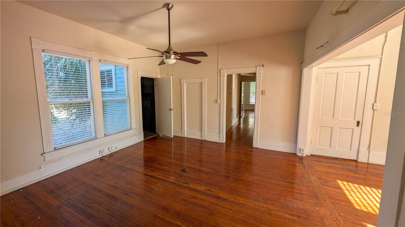 610 4th Ave, St Petersburg, FL 33701