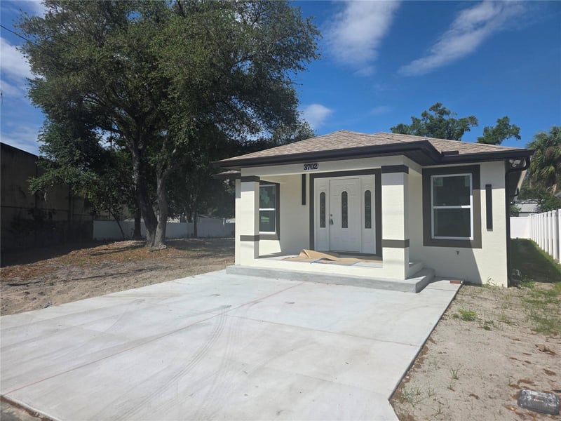 3702 Smith St, Tampa, FL 33619