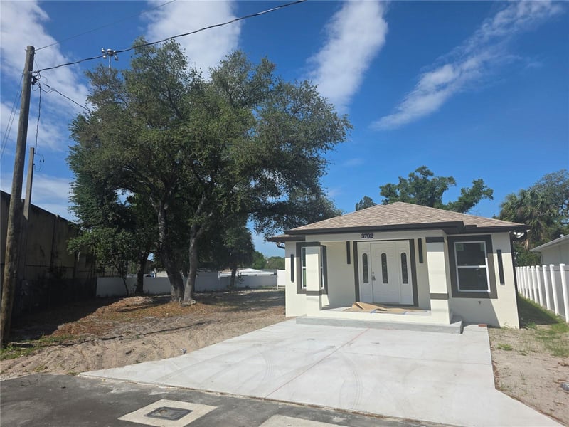3702 Smith St, Tampa, FL 33619