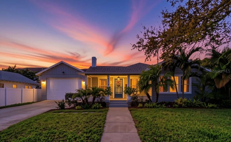 3218 7th St, St Petersburg, FL 33704