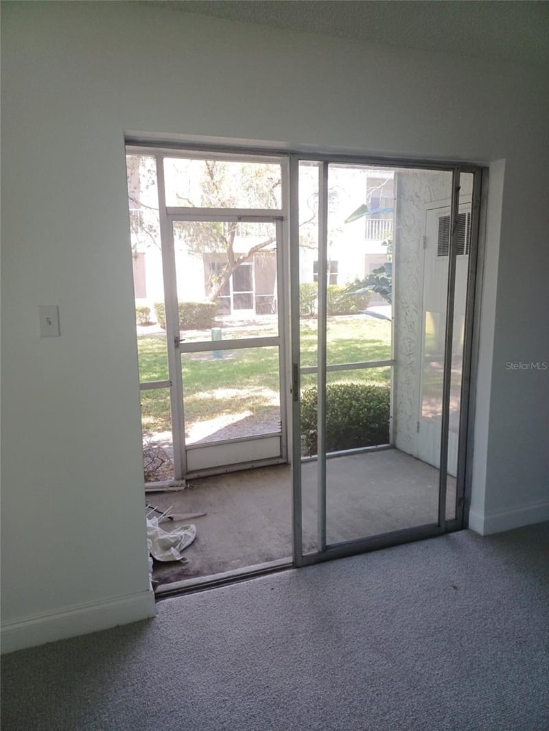 245 Mcmullen Booth Rd #17, Clearwater, FL 33759