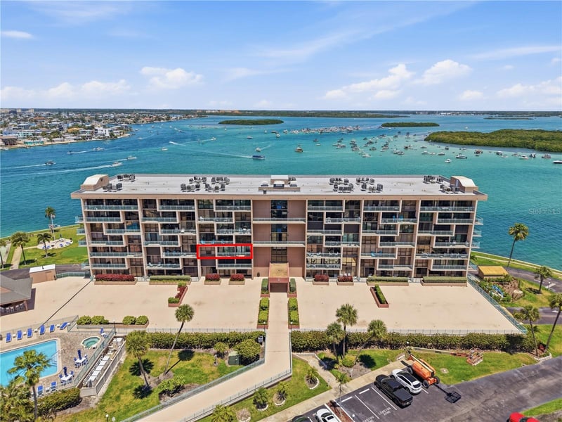 1 Key Capri #306E, Treasure Island, FL 33706