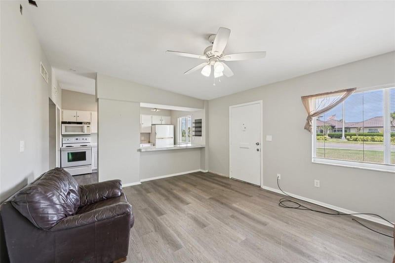 1010 Pebble Beach Blvd, Sun City Center, FL 33573