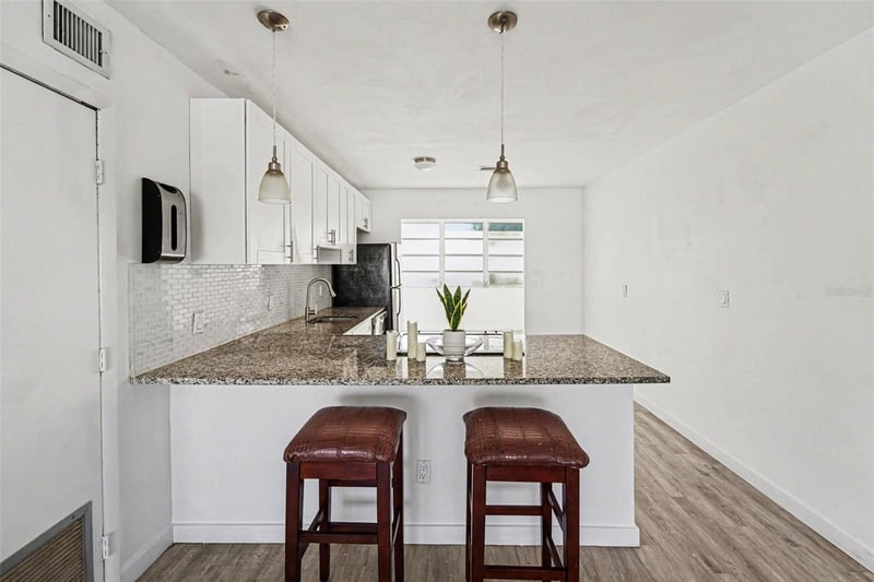 4061 55th Way #1042, Kenneth City, FL 33709