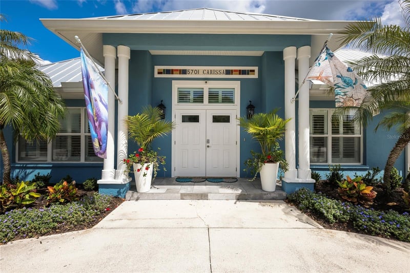 5701 Carissa St, Holmes Beach, FL 34217