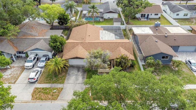 107 Country Villas Dr, Safety Harbor, FL 34695
