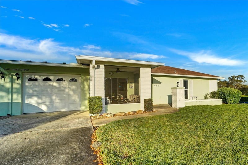 11340 Dollar Lake Dr #2, Port Richey, FL 34668