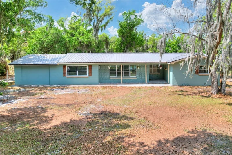9819 Allen Rd, Lithia, FL 33547