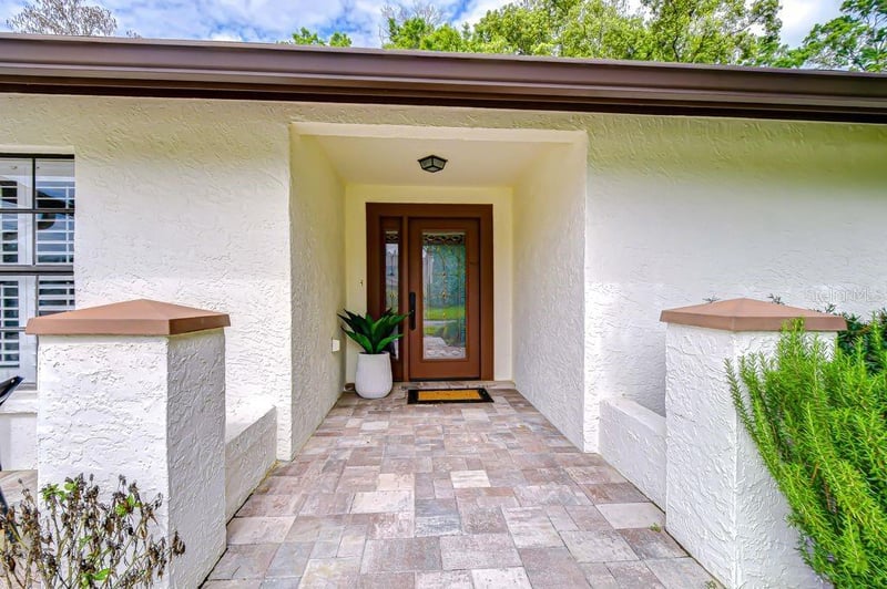 16704 Vallely Dr, Tampa, FL 33618